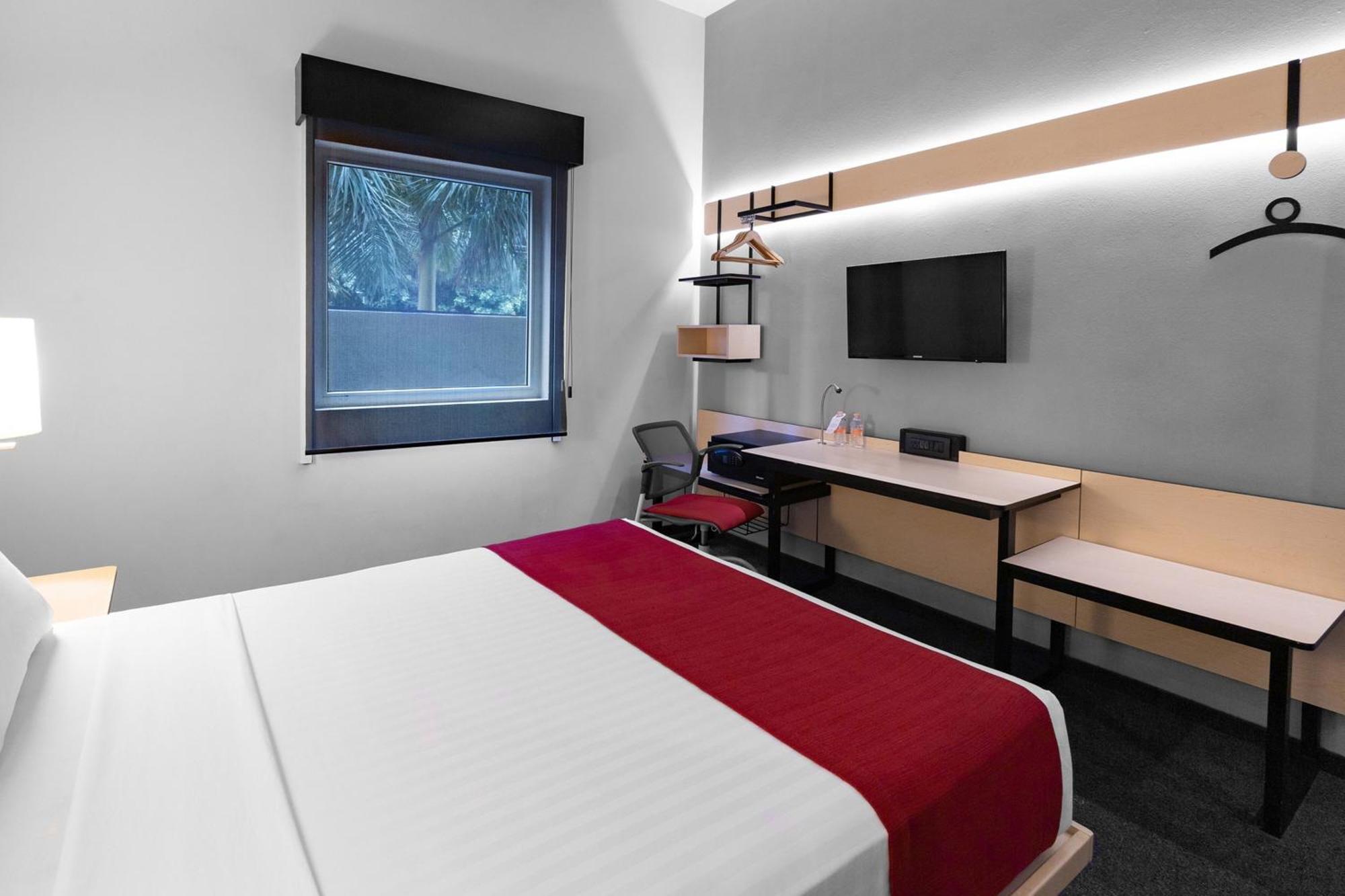 City Express Plus By Marriott Guadalajara Expo サポパン エクステリア 写真