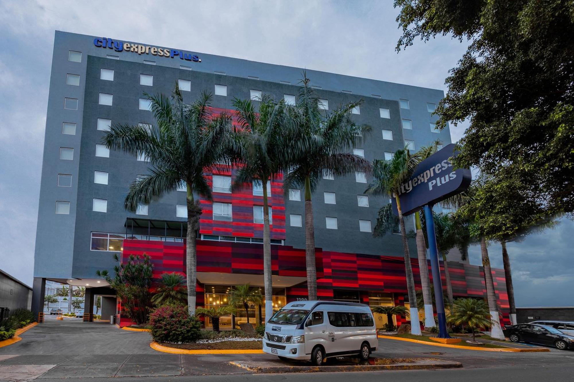 City Express Plus By Marriott Guadalajara Expo サポパン エクステリア 写真