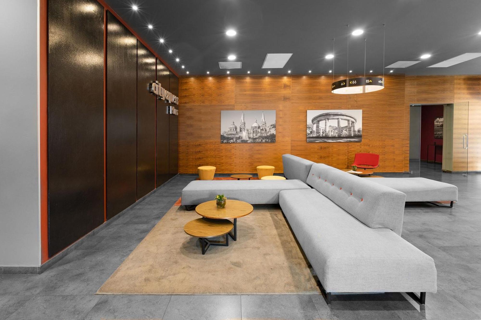 City Express Plus By Marriott Guadalajara Expo サポパン エクステリア 写真